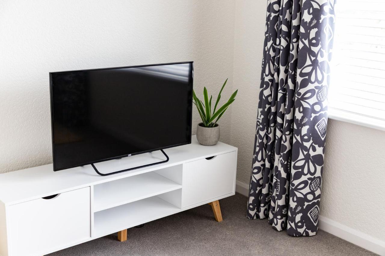 1 Chatsworth Riverscape Apartments - Riverview Apartment In Great Location With Free Parking Overlooking The Gannel Just A Short Walk From Newquays Incredible Beaches And Local Amenities Ньюки Экстерьер фото