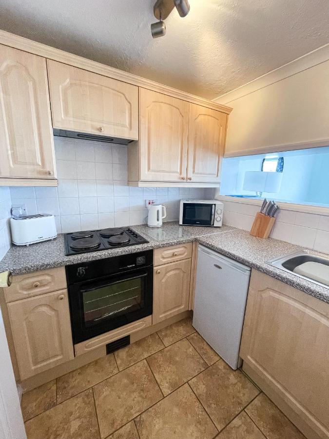 1 Chatsworth Riverscape Apartments - Riverview Apartment In Great Location With Free Parking Overlooking The Gannel Just A Short Walk From Newquays Incredible Beaches And Local Amenities Ньюки Экстерьер фото